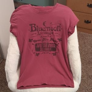 Rue21 maroon BlueMoon Lounge T shirt